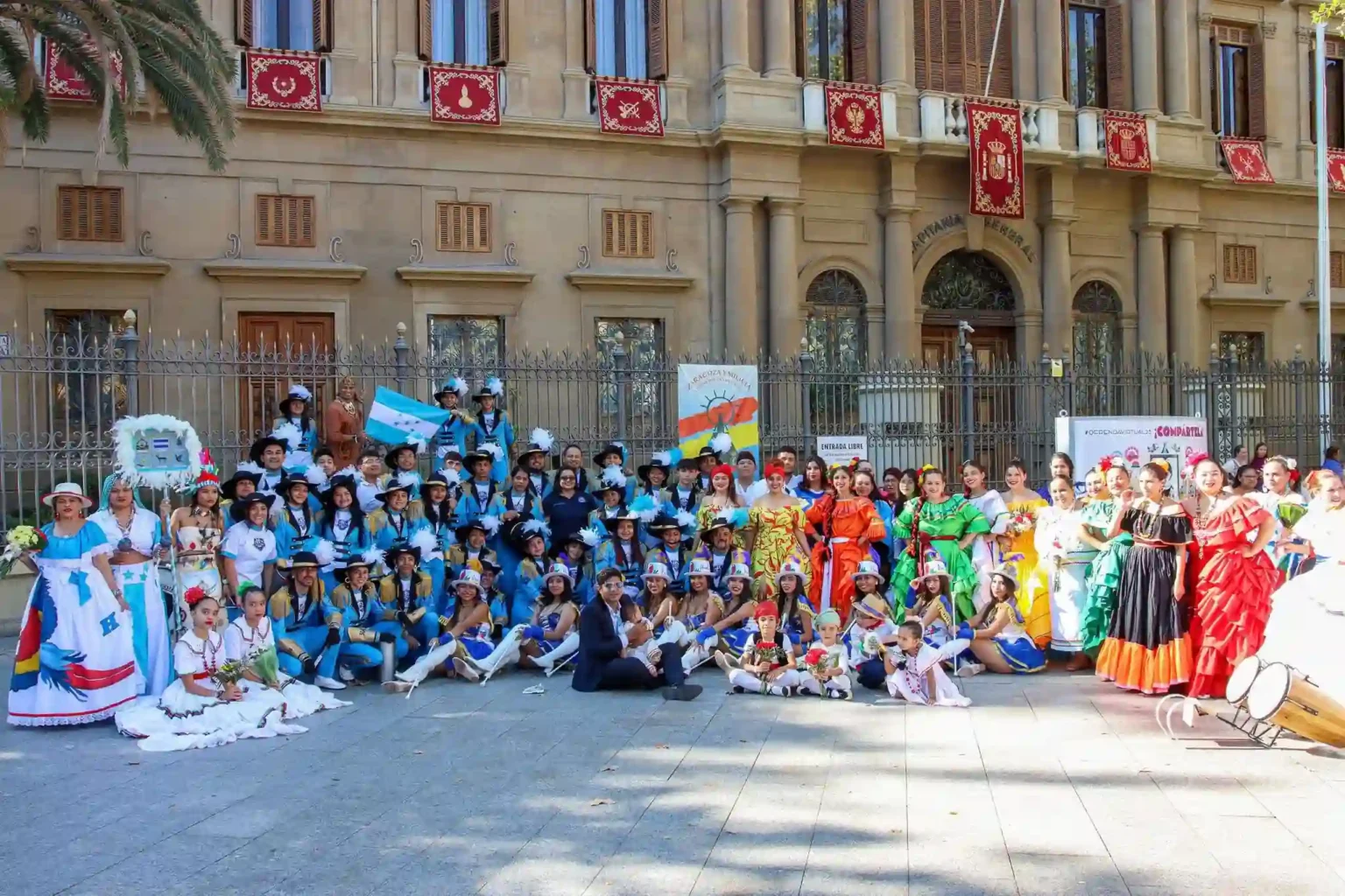 Organización 504 posando para fotografái